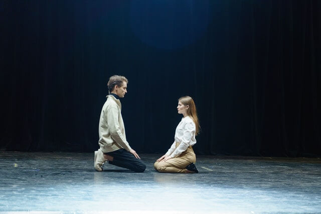 ABOUT US Theatre Artist Template Gallery Img 5